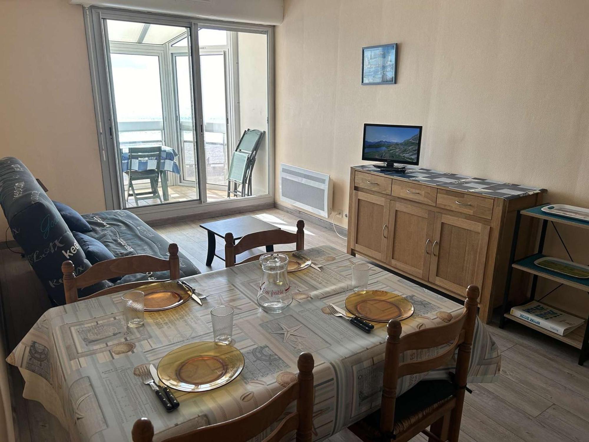 Appartement 2 Pieces Avec Balcon Et Parking A Saint-Gilles-Croix-De-Vie - Fr-1-224-39 Luaran gambar